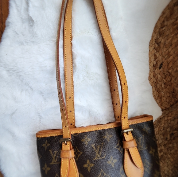 LV Monogram PM Bucket Bag - Picture 16 of 16
